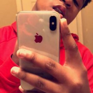 Meet your Posher, Deonta